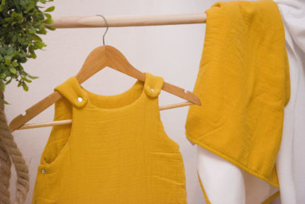 Gigoteuse gaze de coton jaune